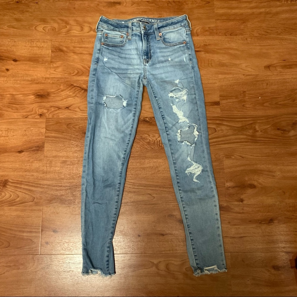 AEO🦅 Distressed Light Wash Jegging